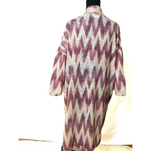 ##  Maurices Pink Cardigan - Picture 2 of 3